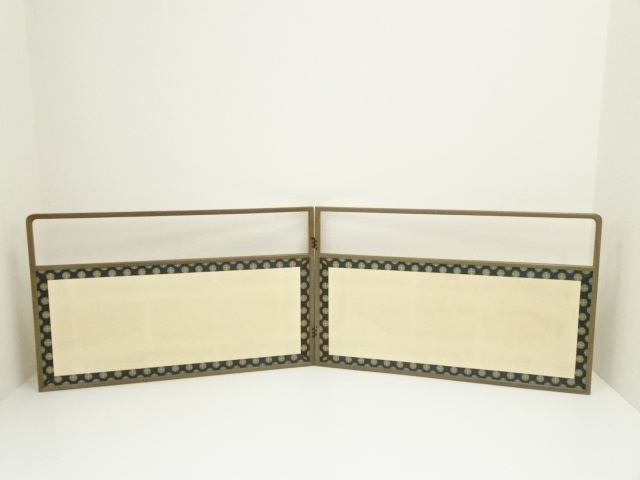 杉材 割菱透し 独楽繋ぎ紋 裏金砂子 松葉紋 女桑縁